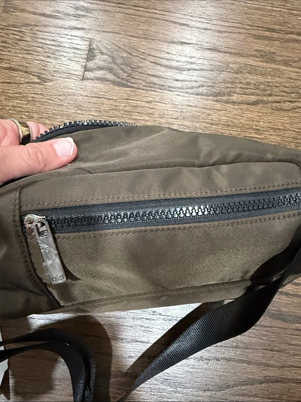 ALO Yoga Espresso Waist Belt Bag with Black Strap